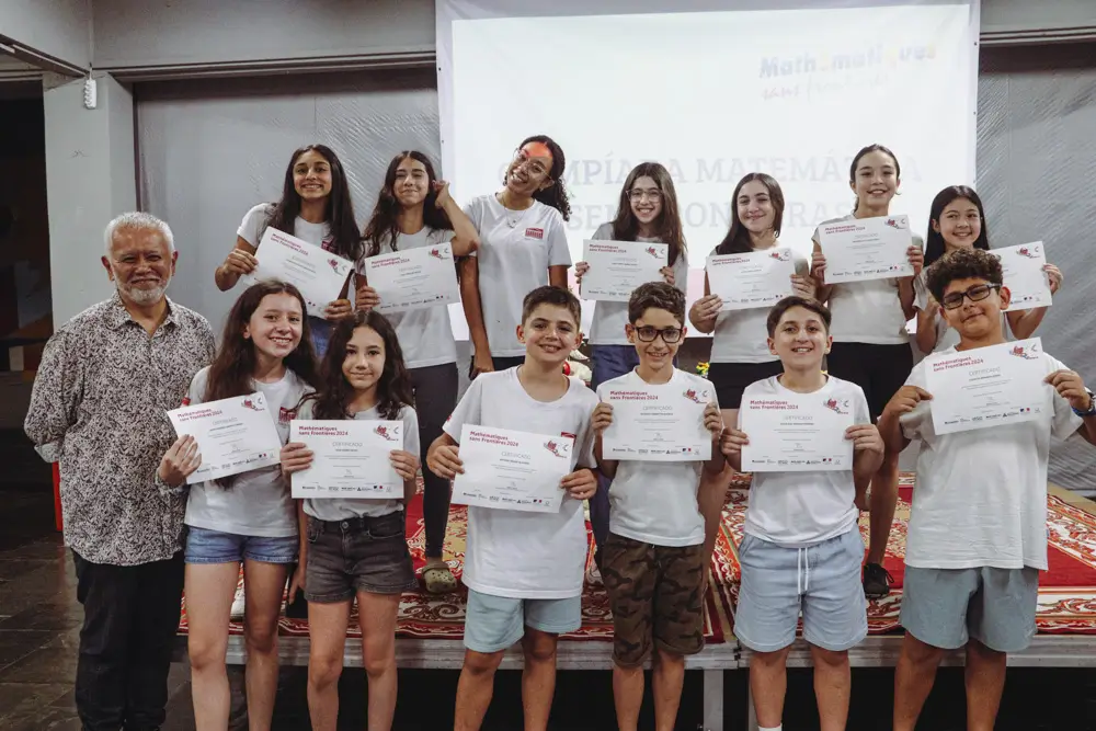 capa-academix-6