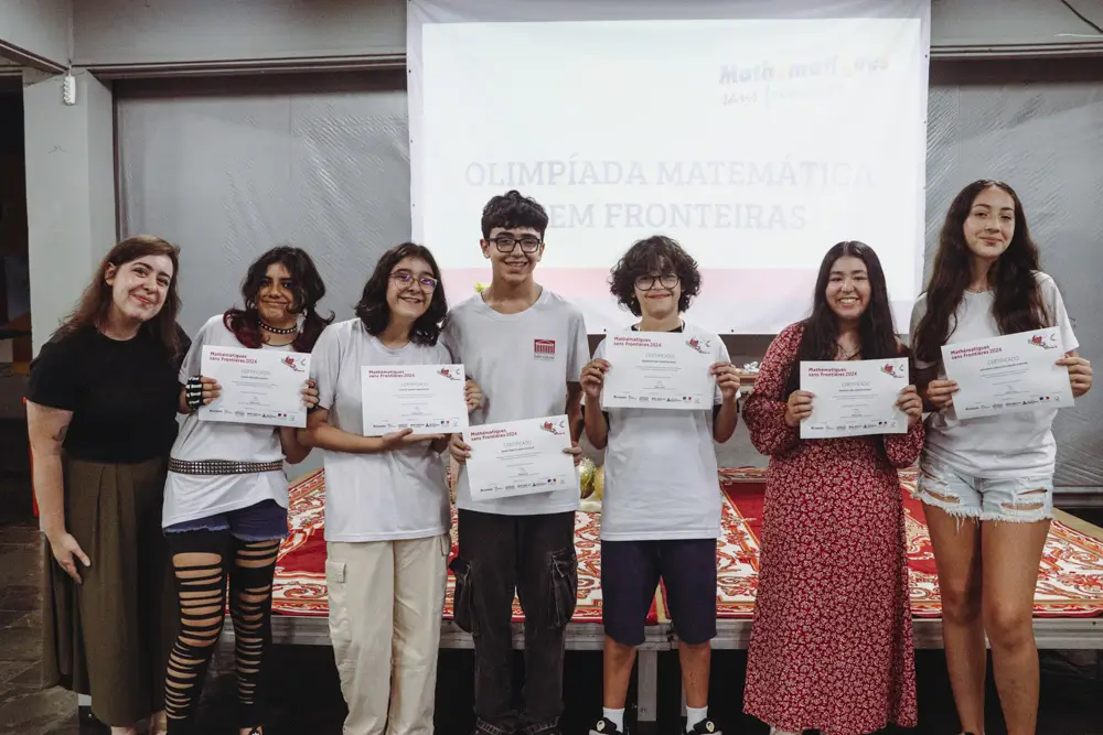 capa-academix-7